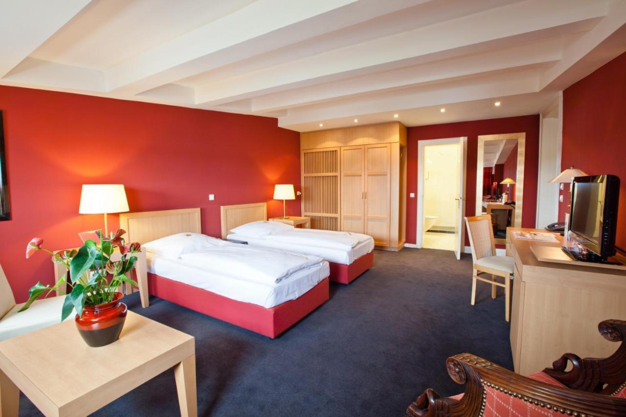 Relexa Hotel Bellevue An Der Alster Hamburgo Exterior foto